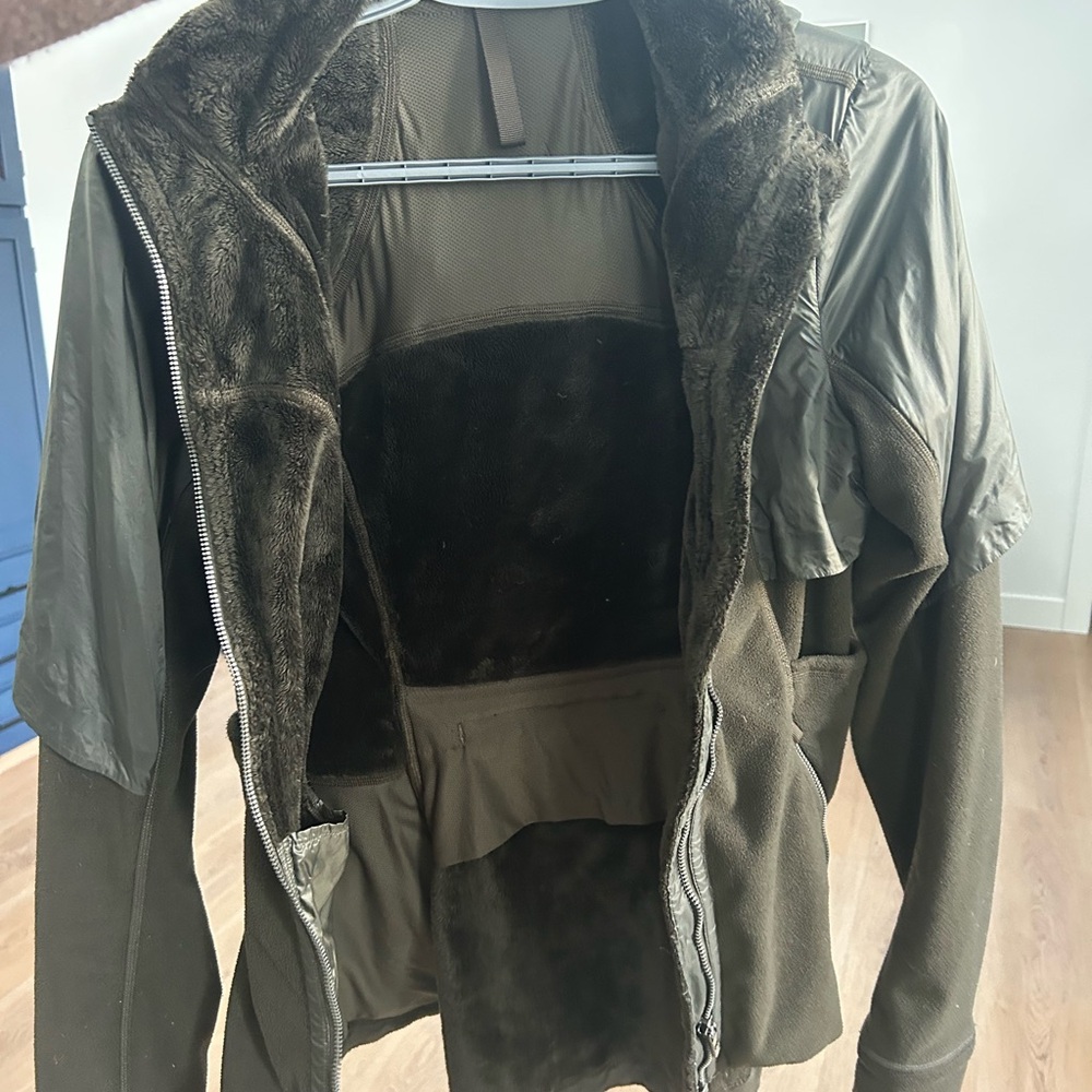 Lululemon Fleece - Picture 2 of 7